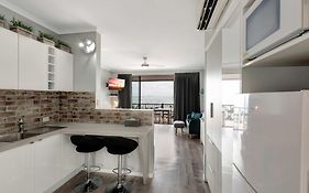 Ocean View 16A Studio Pool & Spa Wi-Fi Kids Stay Free